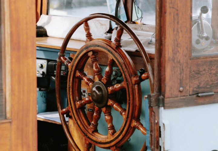 El timón de un barco
